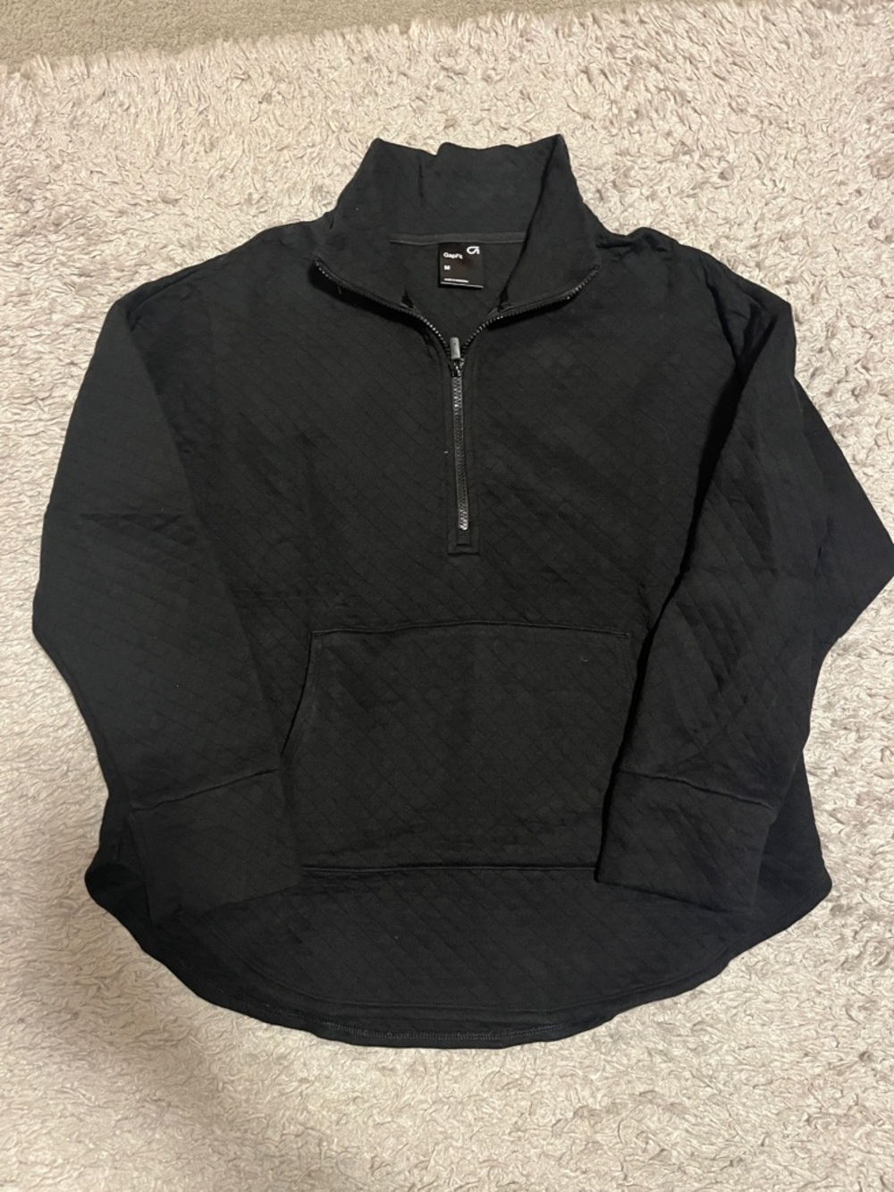 GAP GapFit Black Quilted Athletic Top